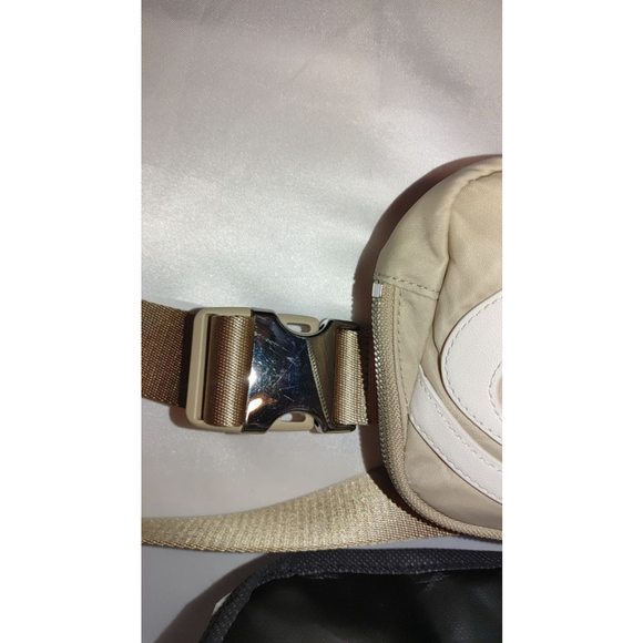 lululemon Athletica Everywhere Belt Bag - Special Edition - - Picture 2 of 5